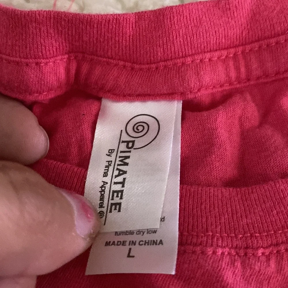 Pink tee - Picture 2 of 2